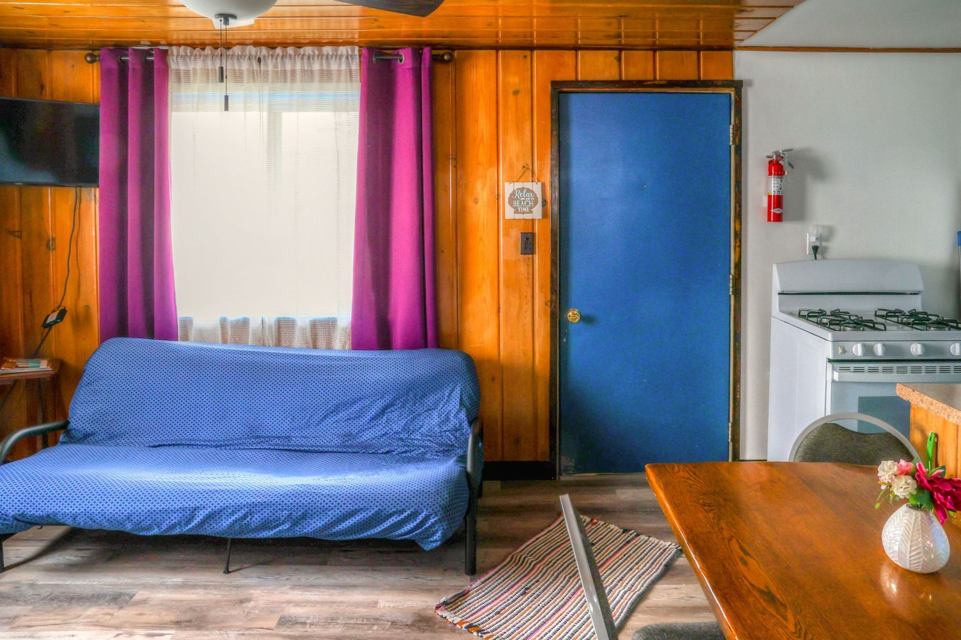 Spacious cabins on Lake Huron at Blue Horizon Court, Oscoda Michigan