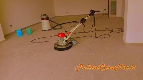 Pulizie pavimenti appena posati