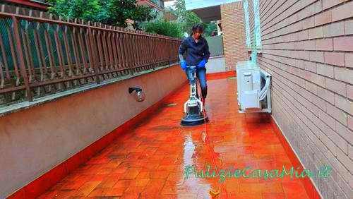 pulizie straordinarie pavimenti esterni