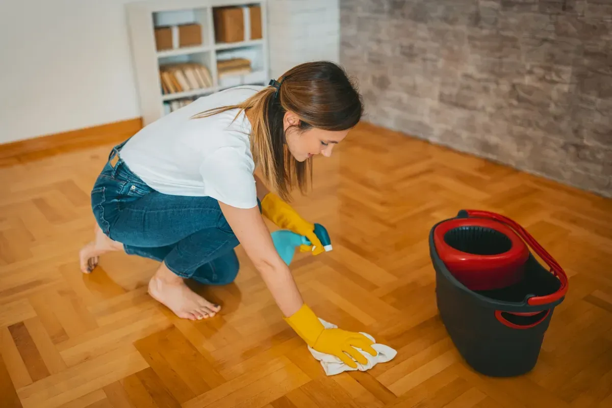 Pulizia Pavimenti in Parquet Dopo Ristrutturazione