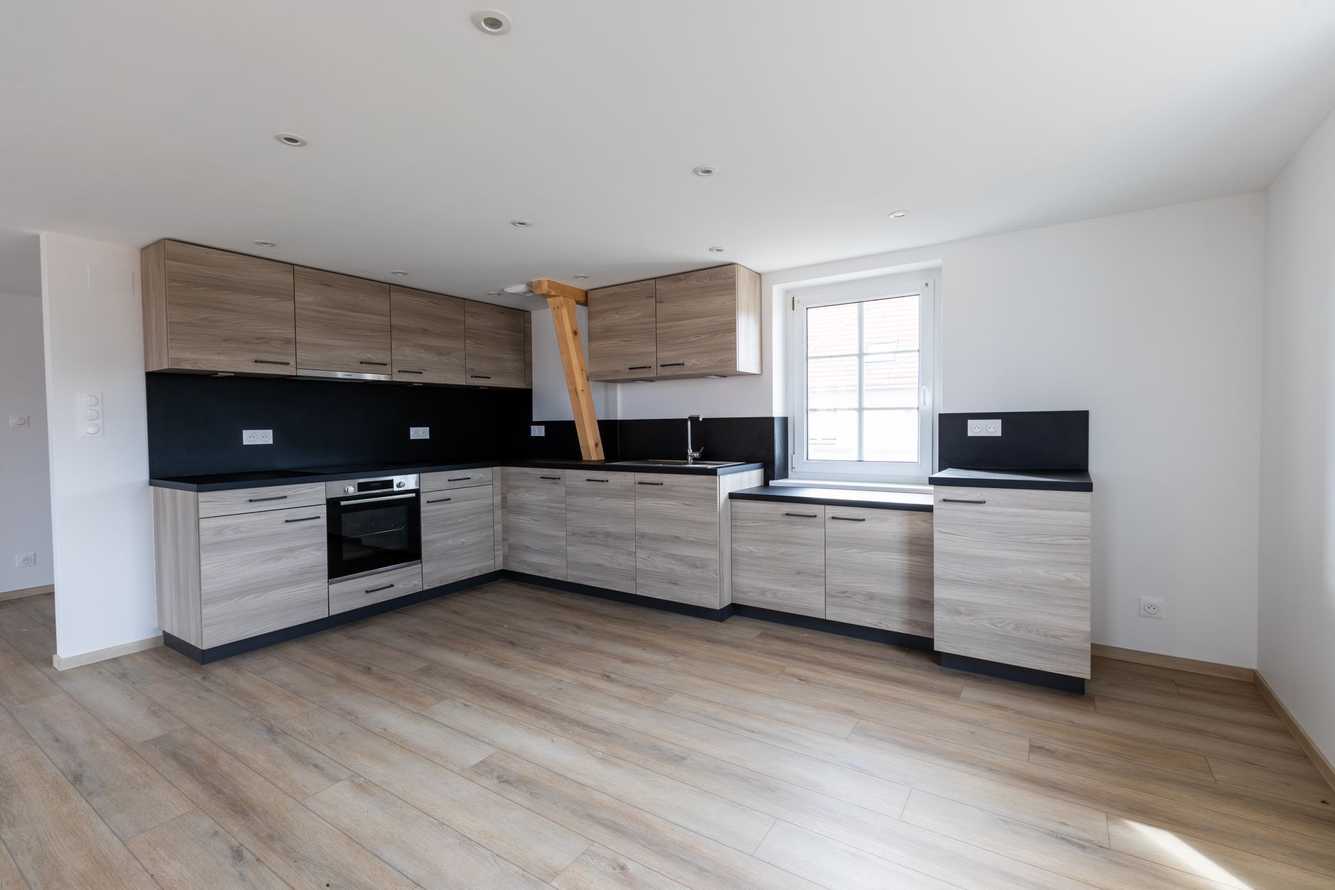 Photo immobilière - Rosheim Photo immobilière, Photographie d'immobilier, Photographie architecturale, Photographie de biens immobiliers, Photos de maisons, Photos d'appartements, Photos de propriétés, Photos de résidences, Photos de bâtiments, Photos de locaux commerciaux, Photographie intérieure, Photographie extérieure, Mise en valeur immobilière, Photographie de chambre, Photographie de cuisine, Photographie de salon, Photographie de salle de bains, Photographie de jardin, Photographie de piscine, Photographie de terrasse, Photographie de façade, Photos de bien immobilier à vendre, Photos de bien immobilier à louer, Photographie d'espaces commerciaux, Photographie d'espaces résidentiels, Photographie immobilière professionnelle, Photographie immobilière haut de gamme, Photographie immobilière créative, Photographie immobilière artistique, Photographie immobilière HDR, Photographie immobilière avec éclairage, Photographie immobilière avec grand-angle, Photographie immobilière aérienne, Photographie immobilière virtuelle, Visite virtuelle immobilière, Photographie immobilière 360 degrés, Photographie immobilière en réalité virtuelle, Photographie immobilière en twilight (crépuscule), Photographie immobilière avec mise en scène, Photographie immobilière avec décoration, Photographie immobilière avec home staging, Photographie immobilière de luxe, Photographie immobilière commerciale, Photographie immobilière résidentielle, Photographie immobilière industrielle, Photographie immobilière de bureau, Photographie immobilière de chantier, Photographie immobilière de propriétés de vacances, Photographie immobilière de propriétés de prestige, Photographie immobilière de complexes résidentiels, Photographie immobilière de condominiums, Photographie immobilière de lofts, Photographie immobilière de projets immobiliers, Photographie immobilière de bâtiments historiques, Photographie immobilière de biens neufs, Photographie immobilière pour agences immobilières, Photographie immobilière pour promoteurs immobiliers, Photographie immobilière pour architectes, Photographie immobilière pour propriétaires, Photographie immobilière pour sites web immobiliers, Photographie immobilière pour brochures immobilières, Photographie immobilière pour panneaux d'affichage, Photographie immobilière pour publicités, Photographie immobilière pour marketing immobilier, Photographie immobilière pour documents légaux, Photographie immobilière pour locations de vacances, Photographie immobilière pour hôtels, Photographie immobilière pour restaurants, Photographie immobilière pour espaces commerciaux, Photographie immobilière pour espaces industriels, Photographie immobilière pour espaces de bureaux, Photographie immobilière pour espaces de coworking, Photographie immobilière pour espaces événementiels.