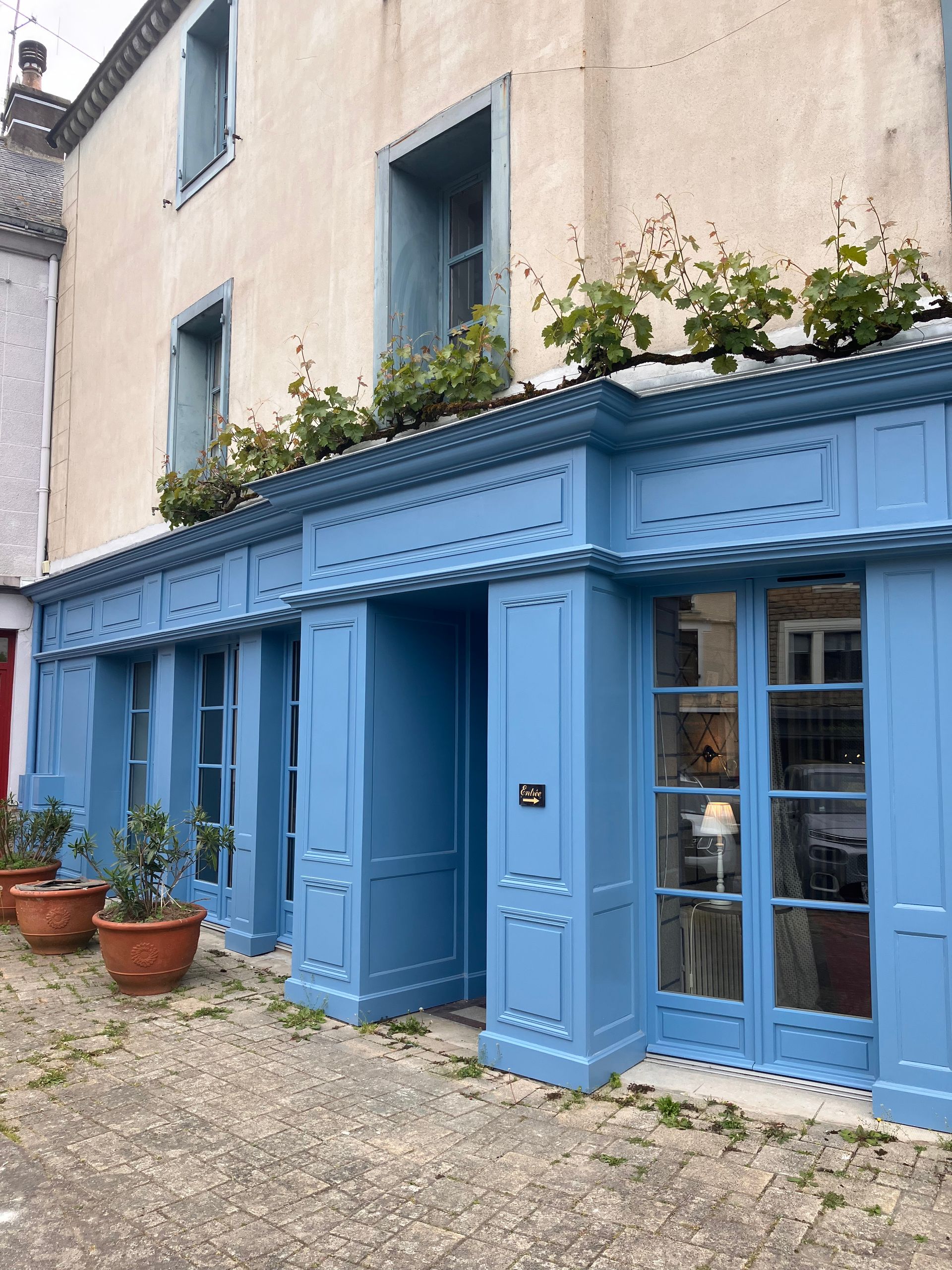 Projet de rénovation architecturale d’un hôtel restaurant en centre historique à La Roche-Bernard.
