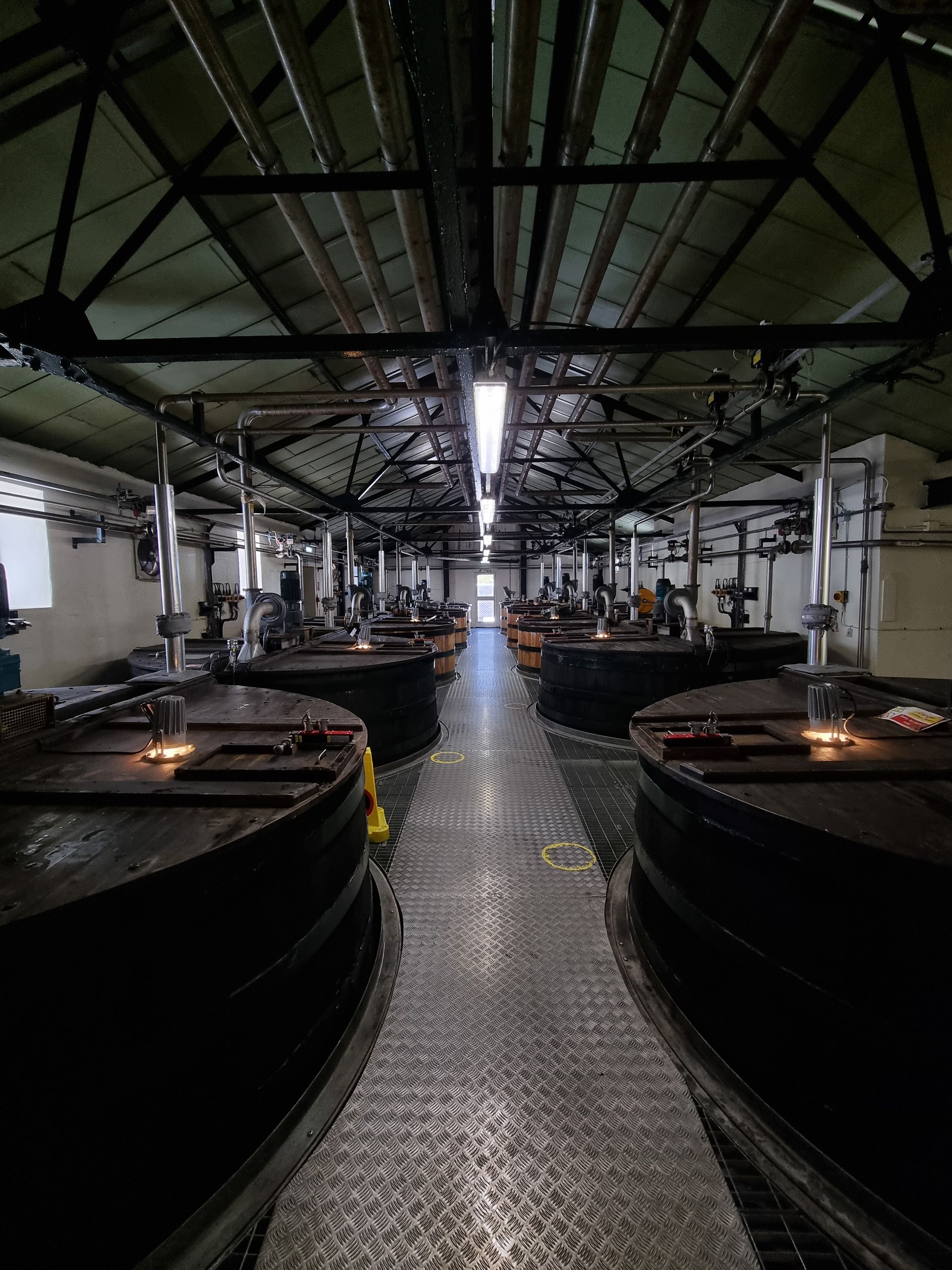 Lagavulin Washbacks