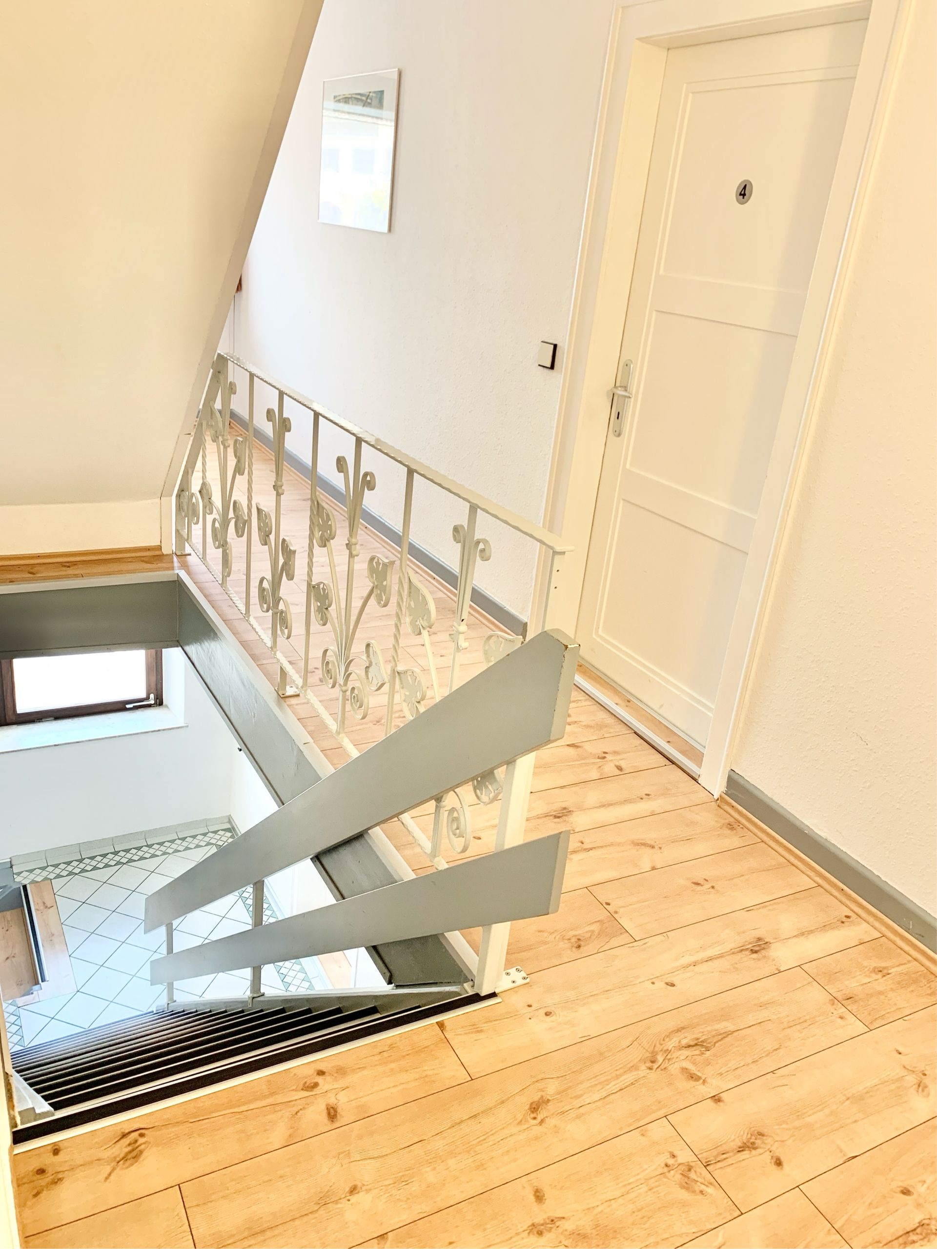 Treppenhaus in der Monteurunterkunft