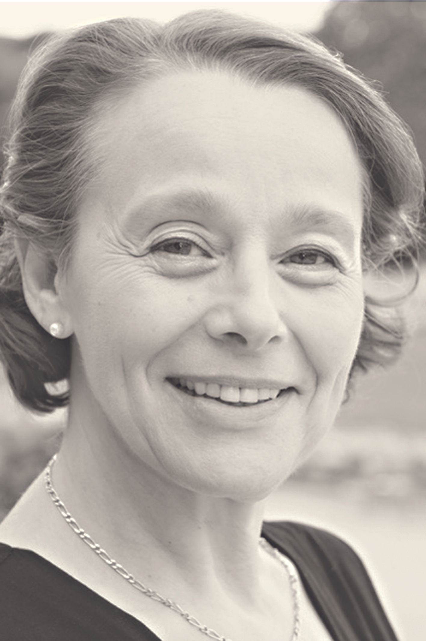 Louise L. Lambrichs
