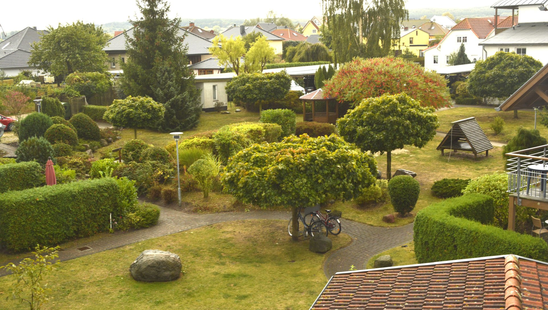 Außenanlage mit Grillplatz