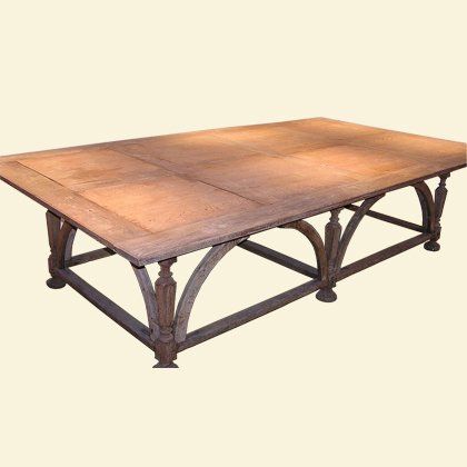 Alderman's table made of oak
