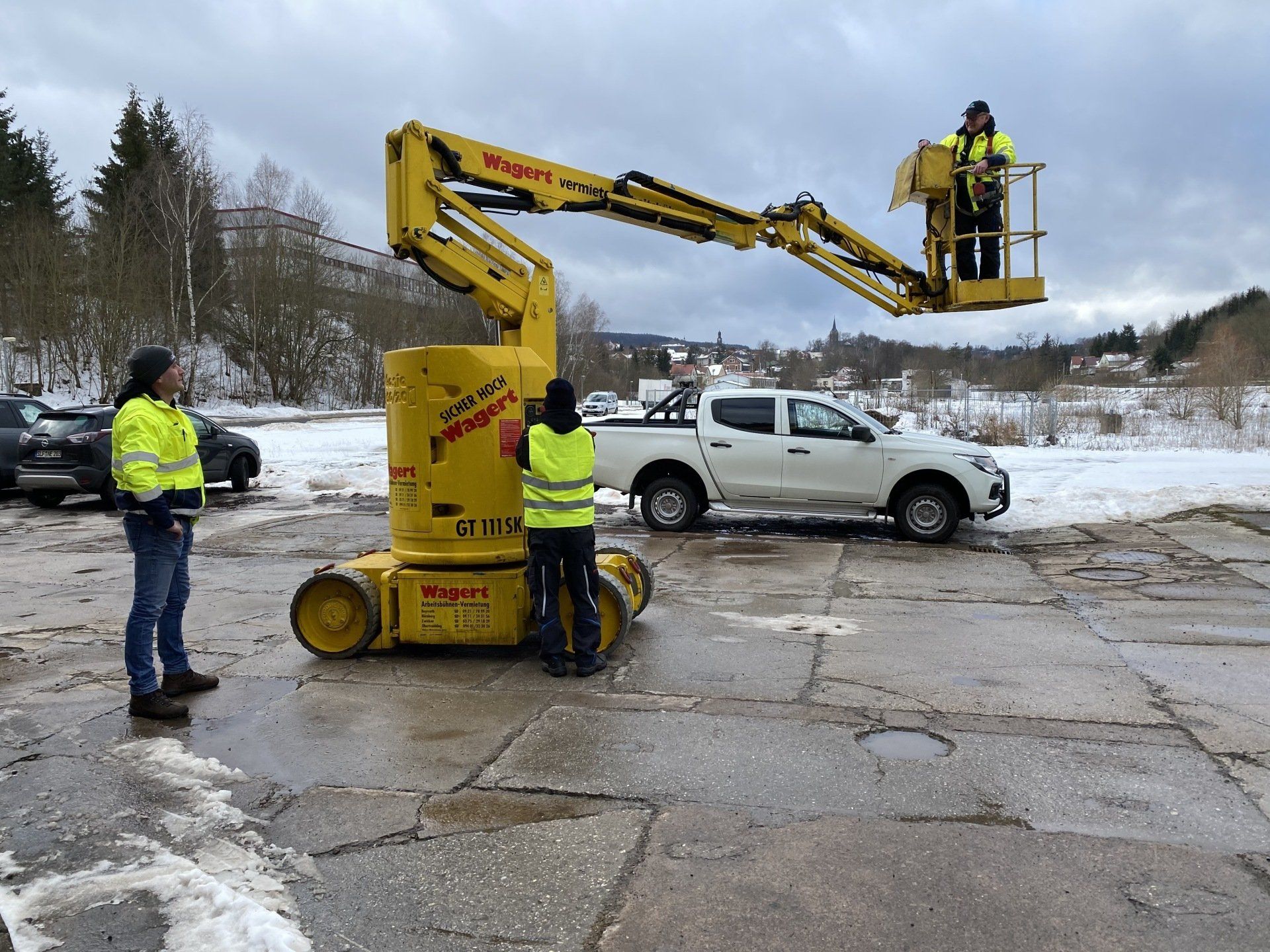 Ausbilder für Hubarbeitsbühnen, hebebühnen, stapler-schmidt neuss, arbeitsbühnen ausbilder