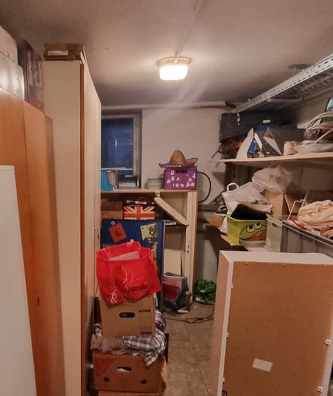 Keller vor Entrümpelung durch Bernhardt