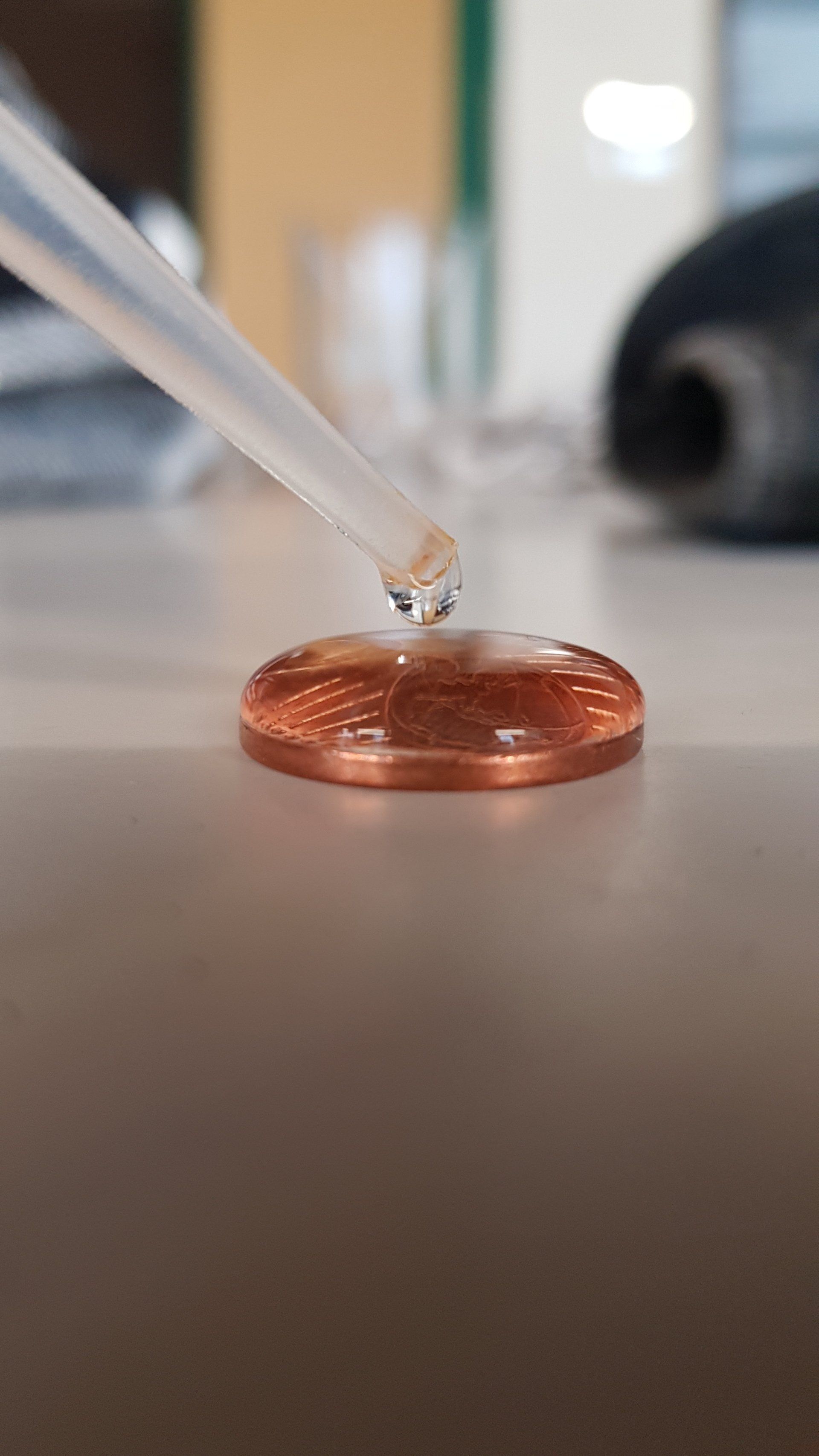 Erforscht: Oberflächenspannung Erforscht: Oberflächenspannung