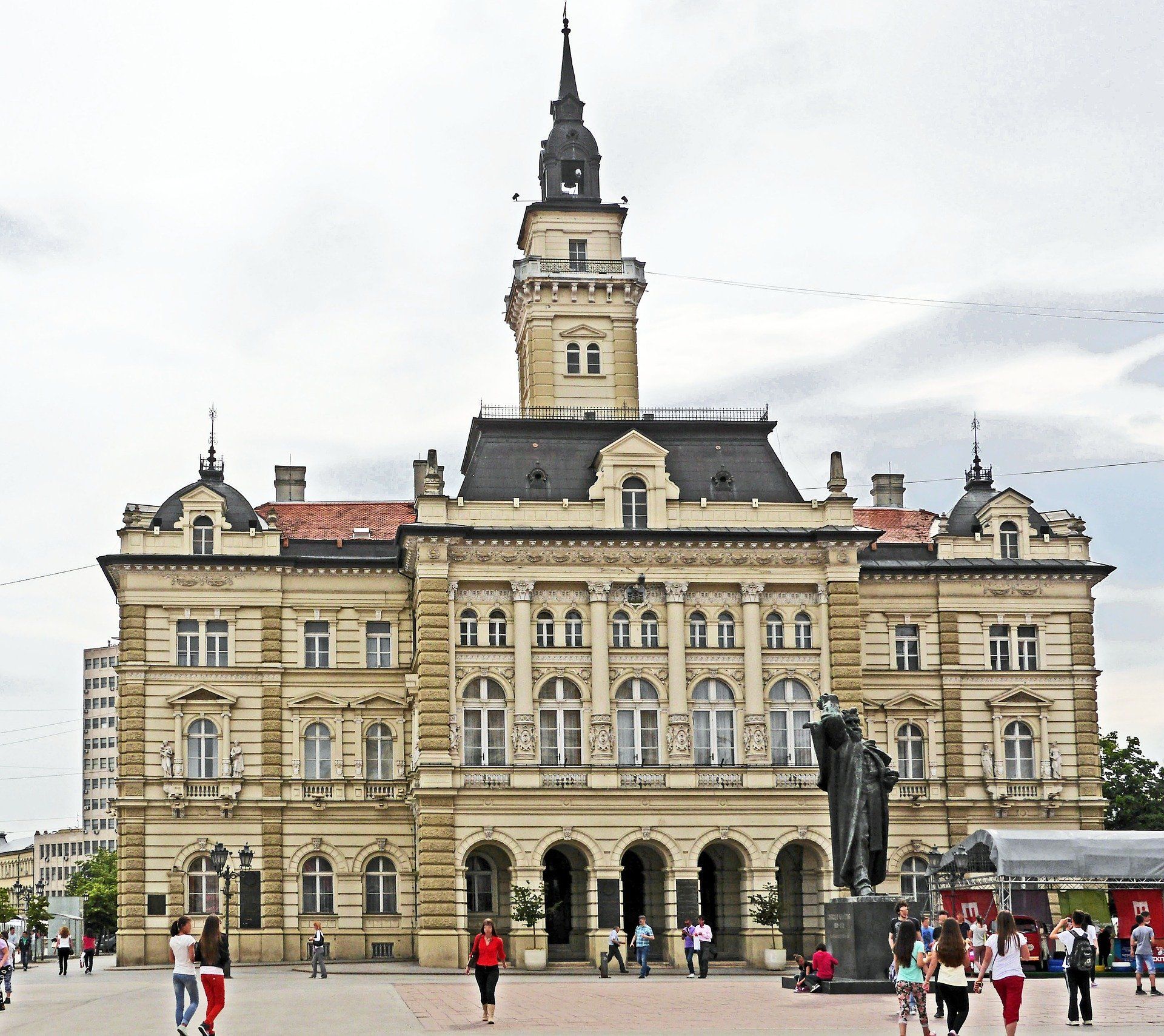 Rathaus in Novi Sad, Serbien