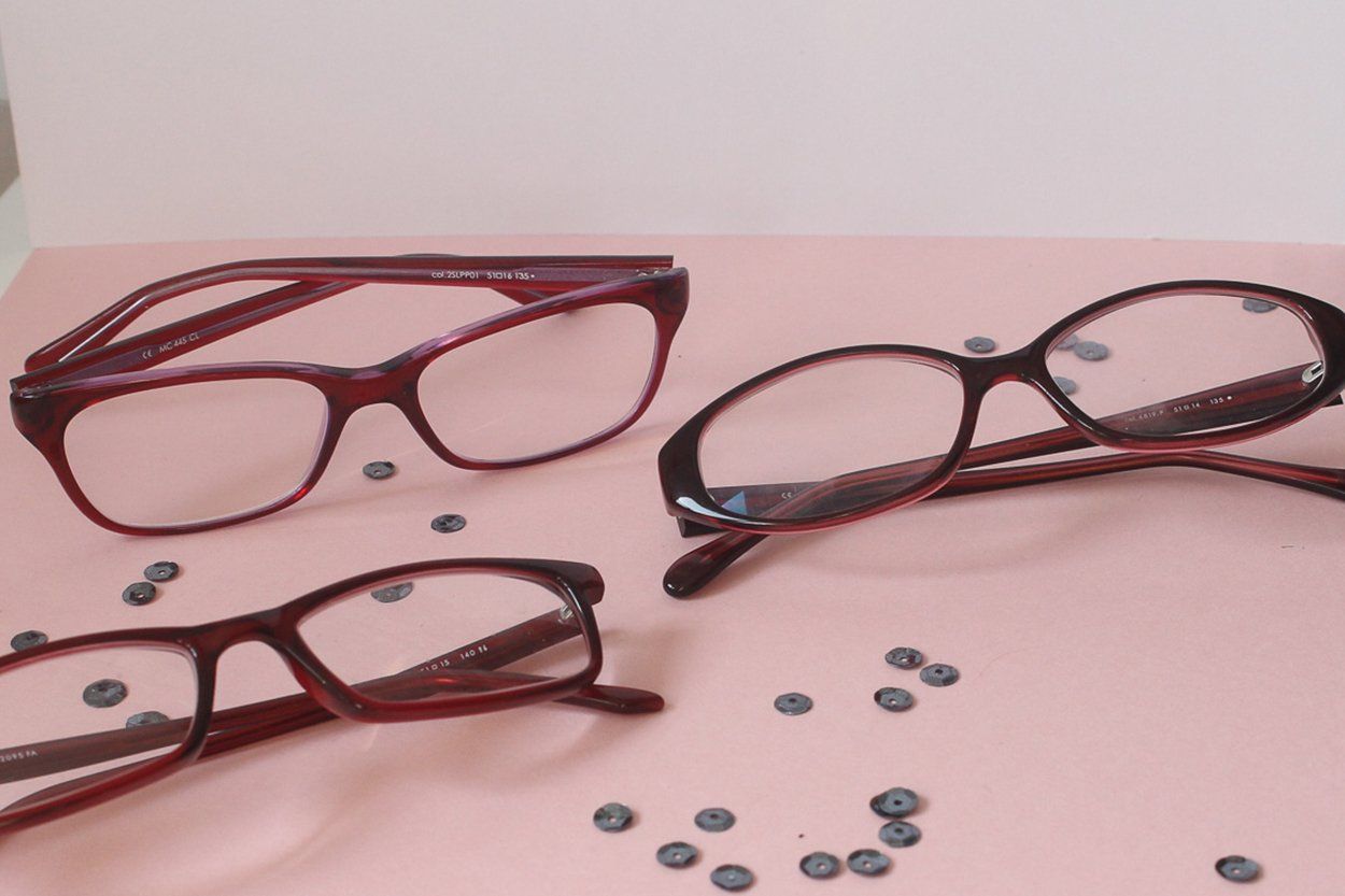 Ein letzter Gruß Grabgestaltung mit dem letzten Paar Schuhe