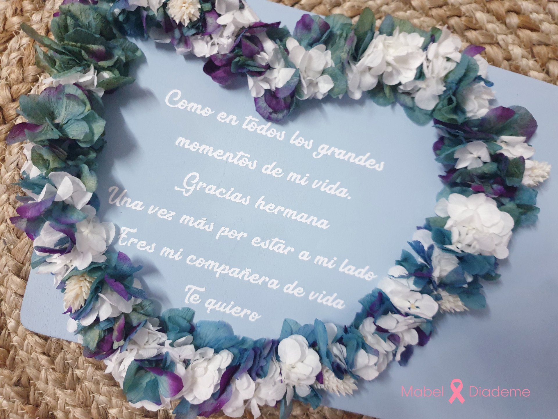 Cuadro madera ideal regalo hermanas con frase y corazón flores preservadas
