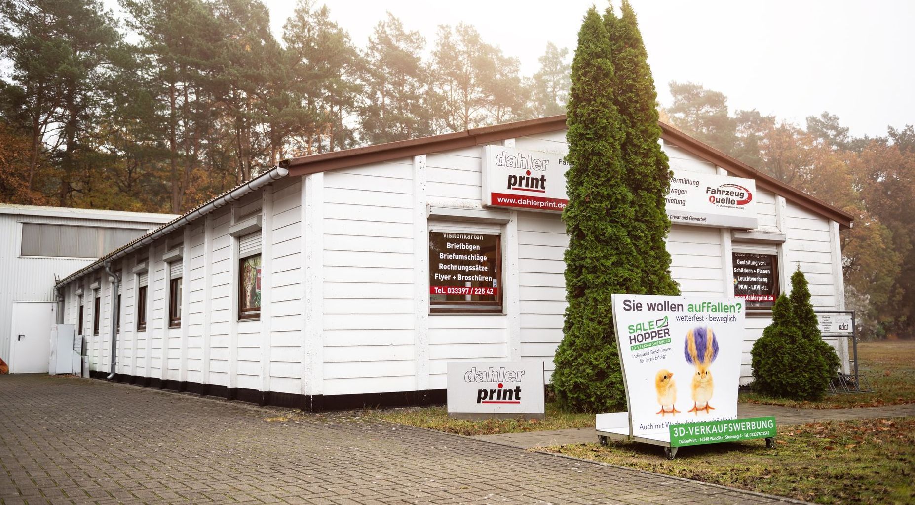 Man sieht das Firmengebäude der Druckerei Dahler Print in Wandlitz Ortsteil Basdorf.
