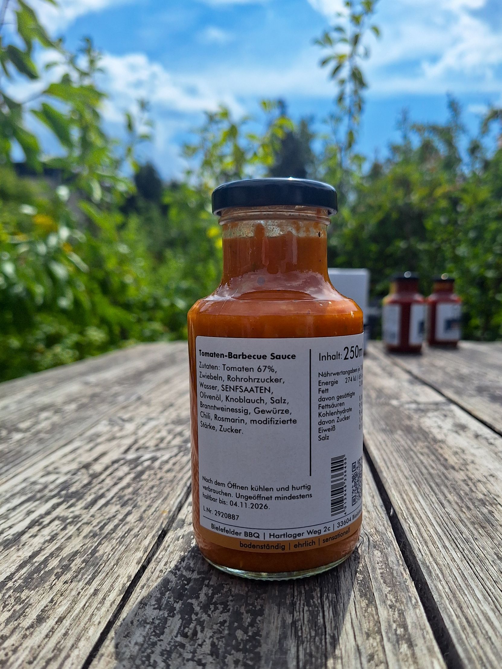 Iss was Gescheites - Gönn Dir Qualität beim Grillen Hammer auf Huhn auf Brot BBQ-Sauce Grillsauce Tomaten Rosmarin Italien