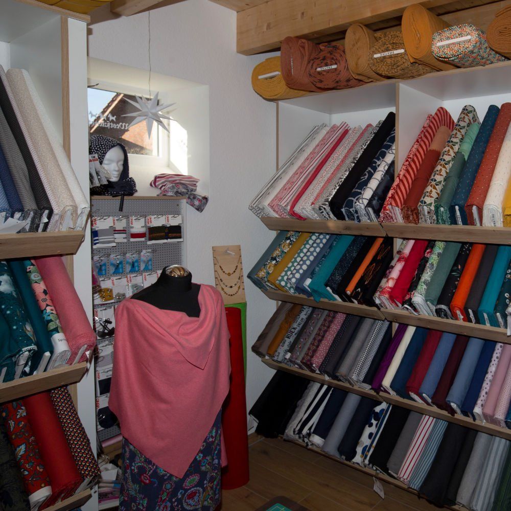 Teaser Mode- und Bekleidungsstoffe