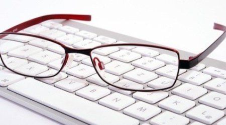 Bildschirmarbeitsplatzbrille Brillen, Sonnenbrille, Augenoptik, Sehtest, Optik, Optik Pfeiffer, 17098 Friedland, 17379 Ferdinandshof, Brillenmode,Kontaktlinsen, Dreamlens, Pflegemittel für Kontaktlinsen, Liponit Augenspray, Kontaktlinsenversand, vergrößernde Sehhilfen, Lupen, Brillen-ABO, Brillen-Schutzbrief, Ray Ban, Gleitsichtbrille, Bildschirmarbeitsplatzbrille, Kinderbrille