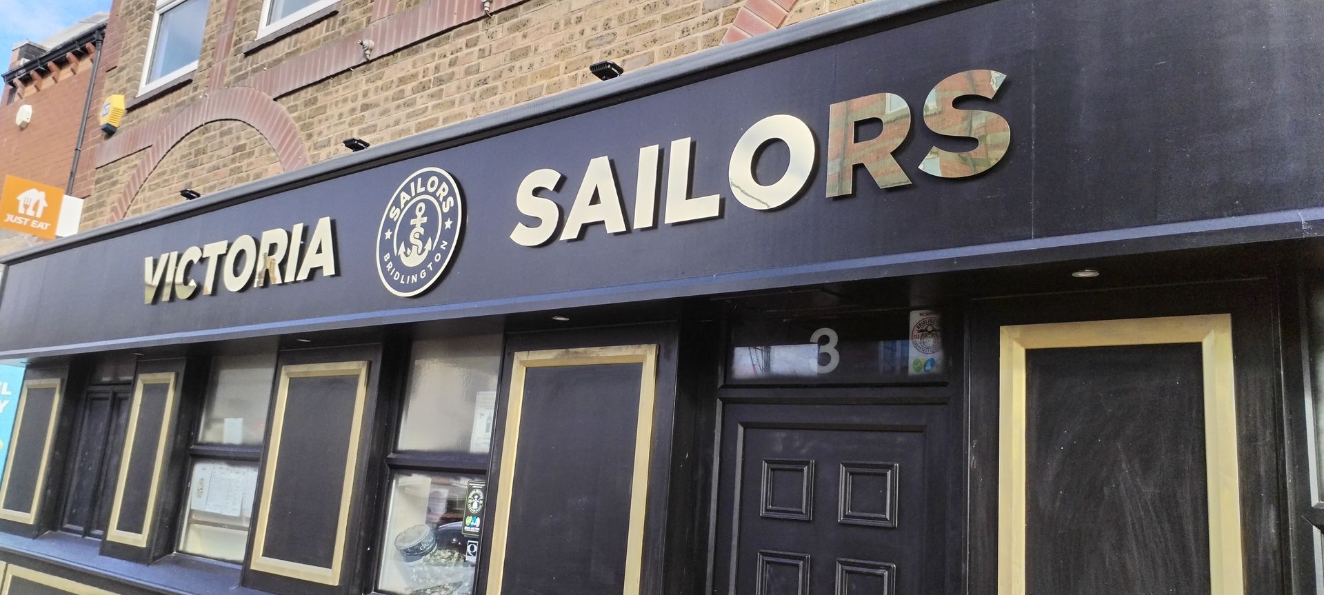 Gold Stand-off letters installed in Bridlington for Victoria Sailors