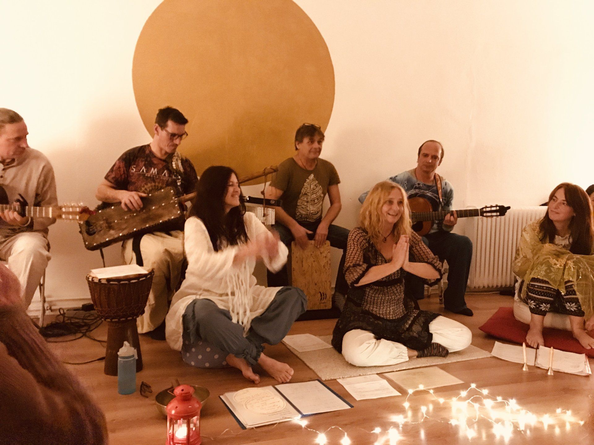 Mandalarti's concert in action
