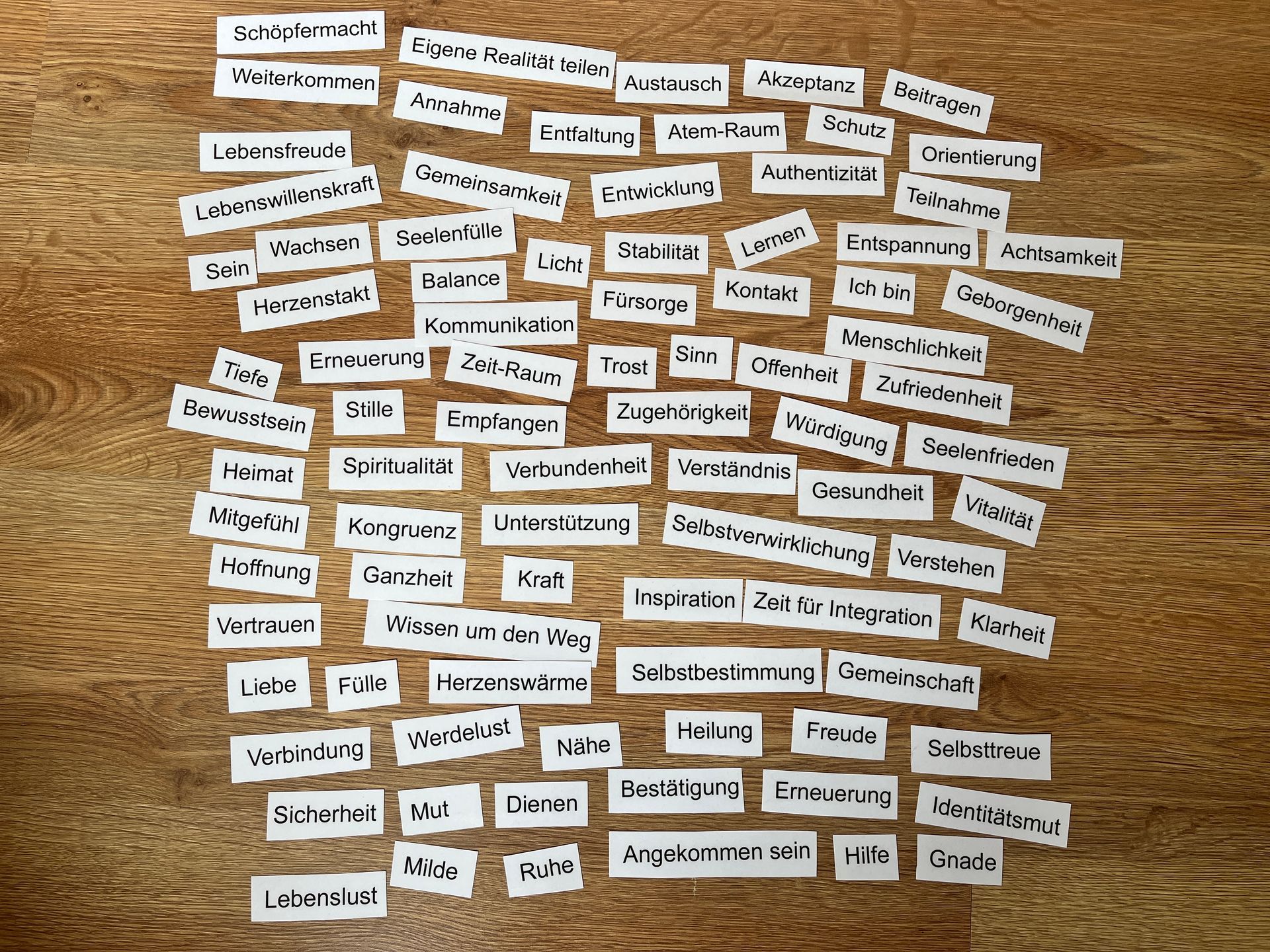 Alexandra Brand, Familien Coaching, Familienaufstellungen, CranioSacral, Meditation, OSHO