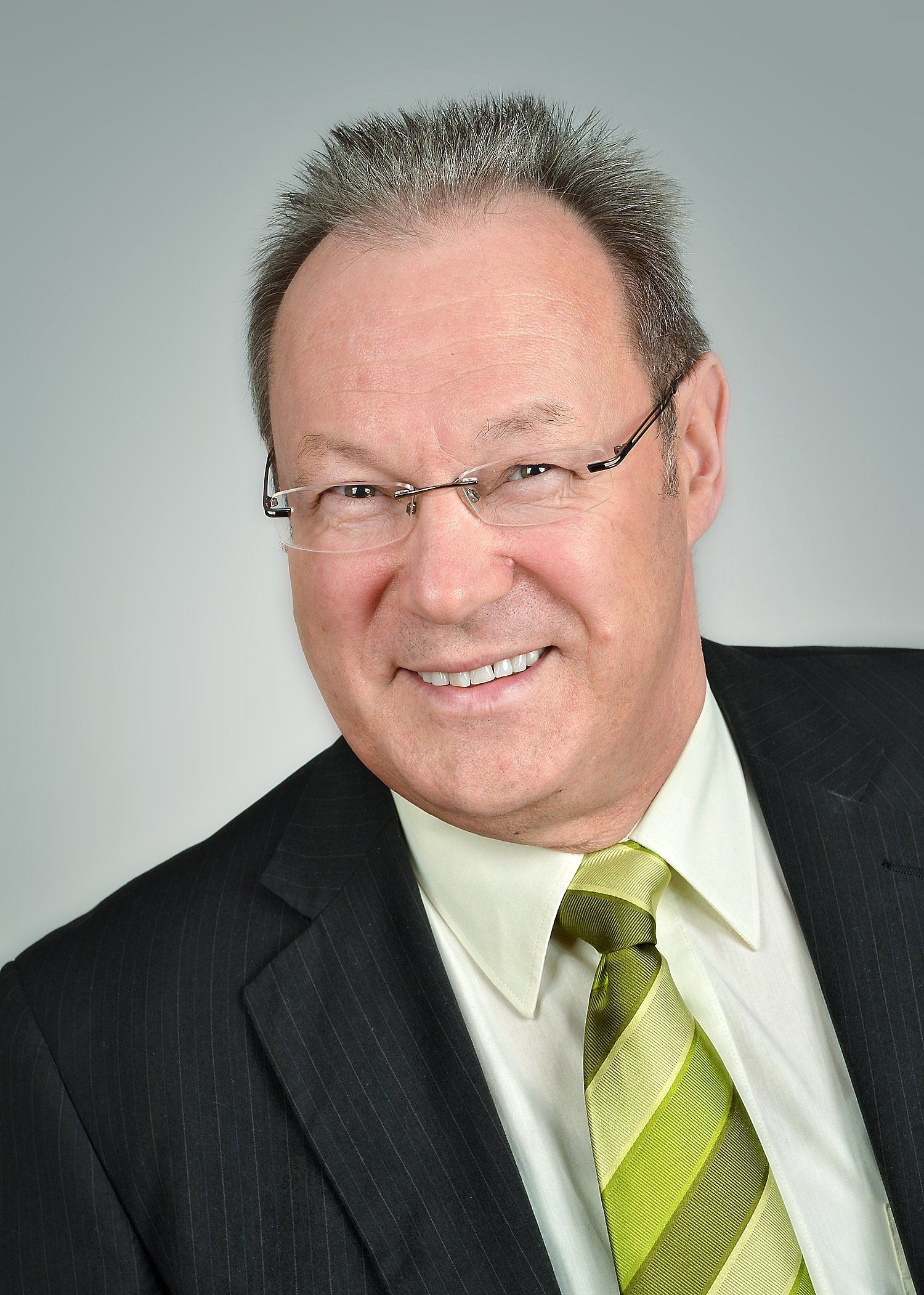 Versicherungsfachwirt Hans Henschel