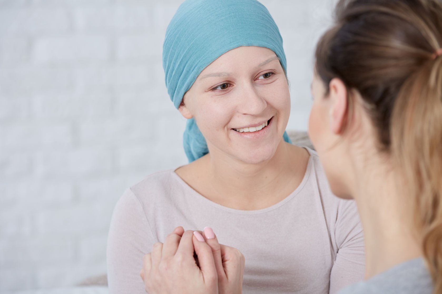 Piani Nutrizionali per PATOLOGIE ONCOLOGICHE. Prevenire la perdita di peso: - riduce la tossicità indotta dalla radio-chemioterapia, - migliora la sensibilità delle cellule tumorali al trattamento antineoplastico, - rinforza le difese dell’organismo, - diminuisce la frequenza e la durata dei ricoveri, - previene le complicanze post-operatorie e la depressione.