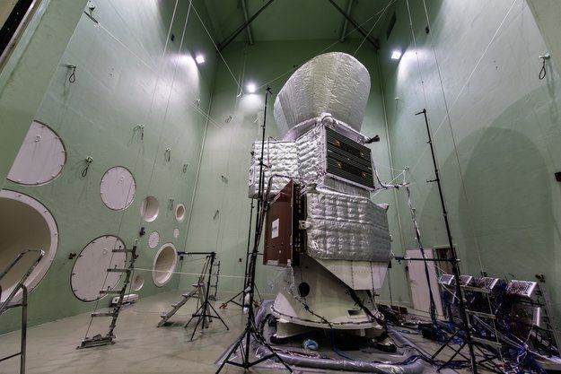 La sonde, au centre de test à Noordwijk aux Pays-Bas, est passée aux tests de vibration et acoustique simulant les conditions du décollage.