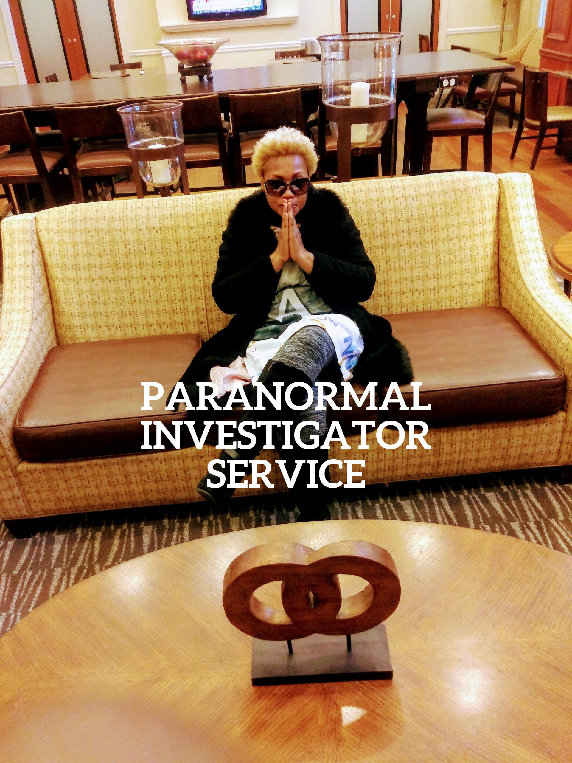 HALLO WEEN VIBE HALLO. WEEN