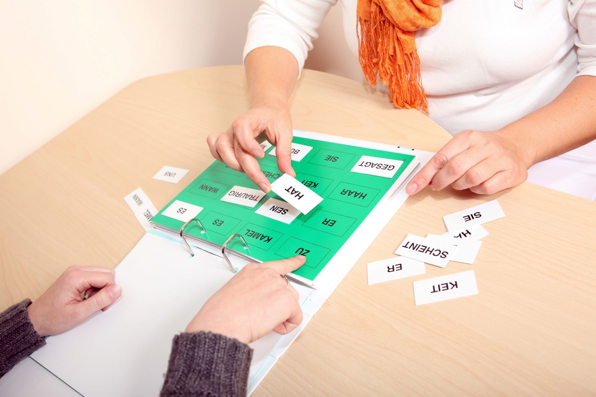 Logopädie bei Erwachsenen / Neurologie Logopädie bei Erwachsenen / Neurologie