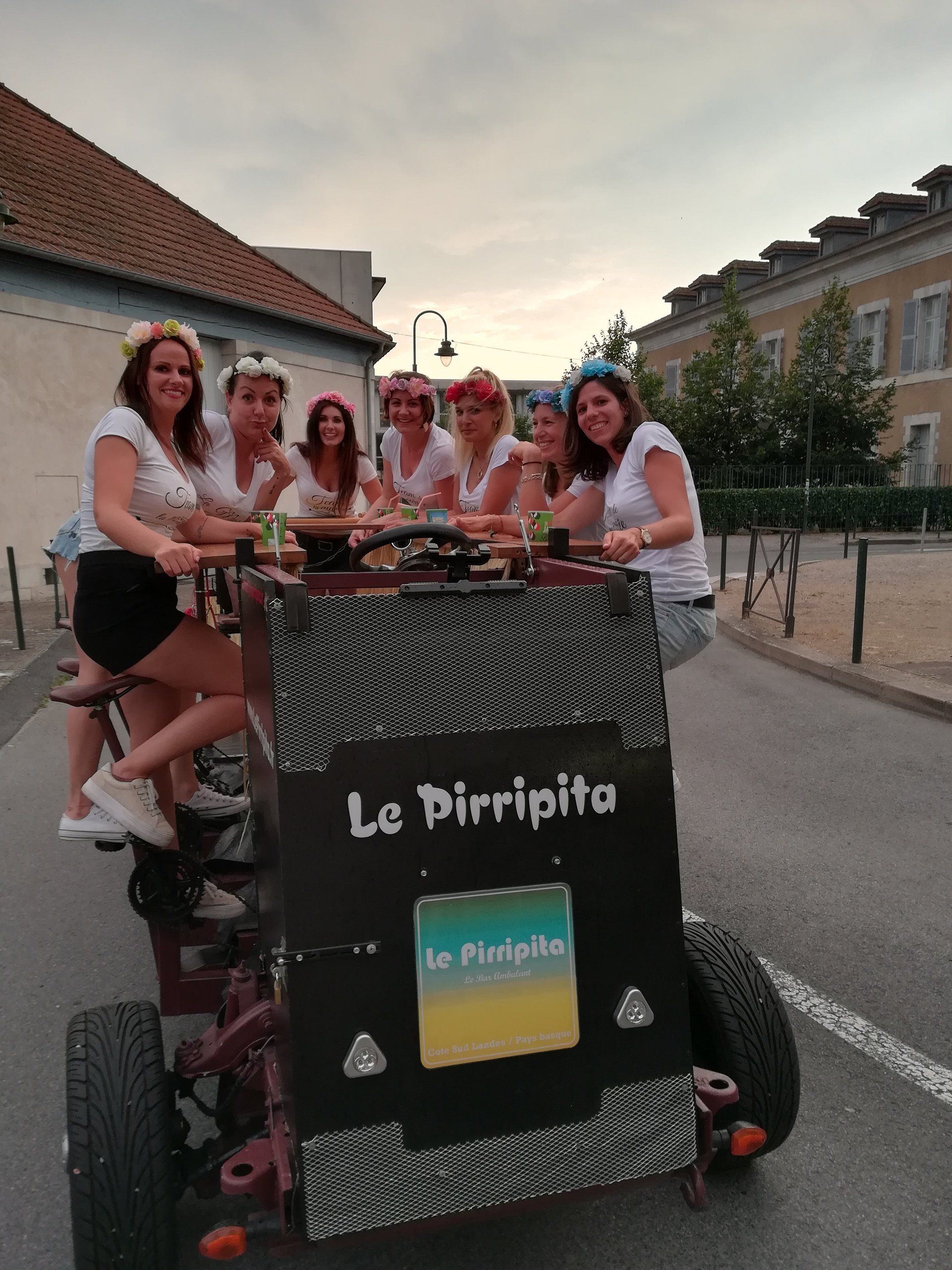 Photos vélos bar à Bayonne EVG et EVJF