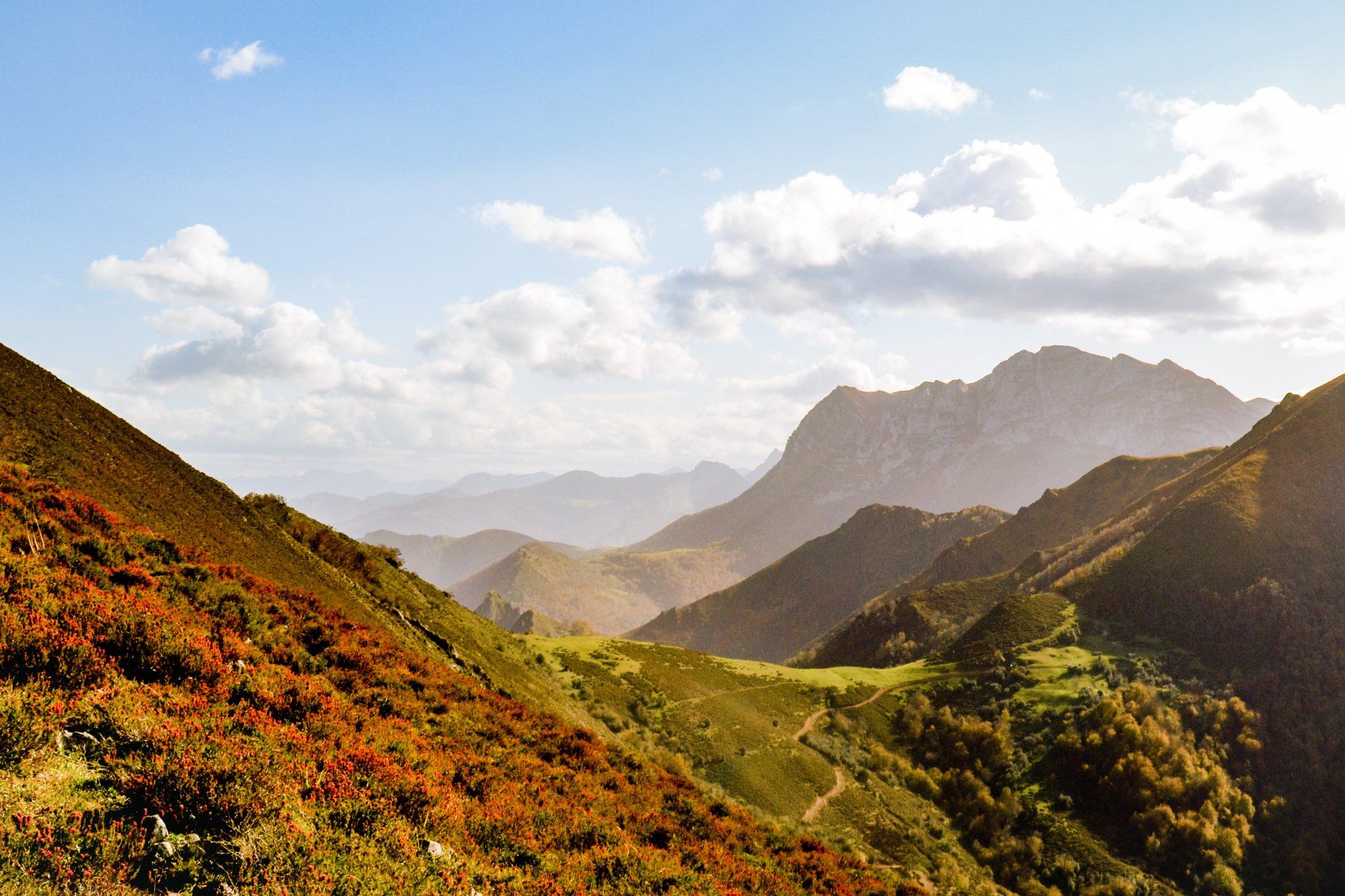 senderismo de montaña en piloña