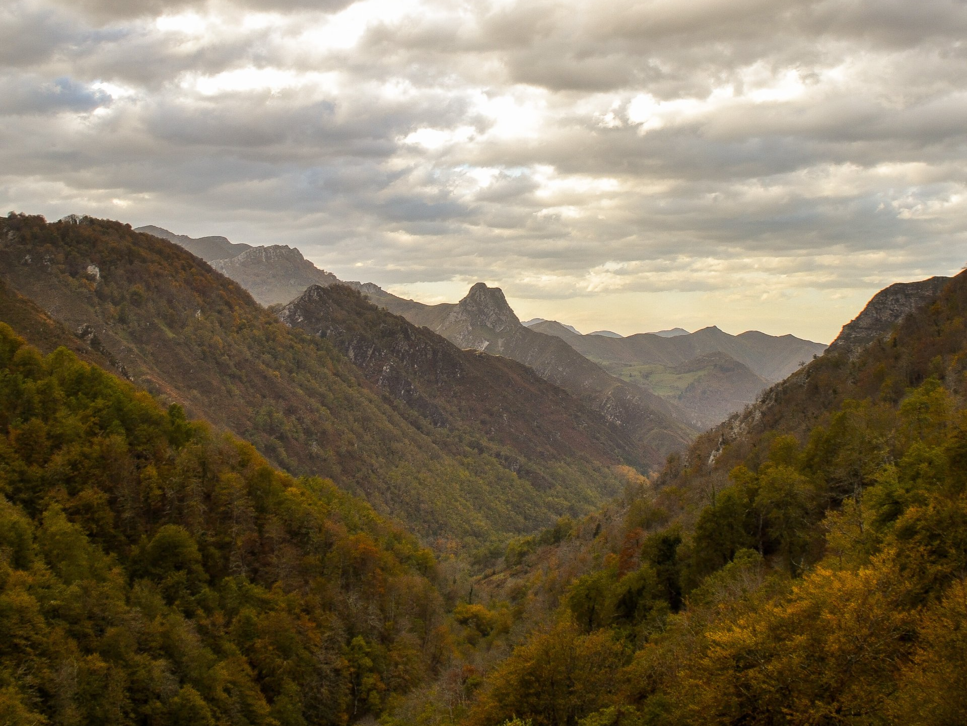 concejo de Piloña, naturaleza, paz y tradición