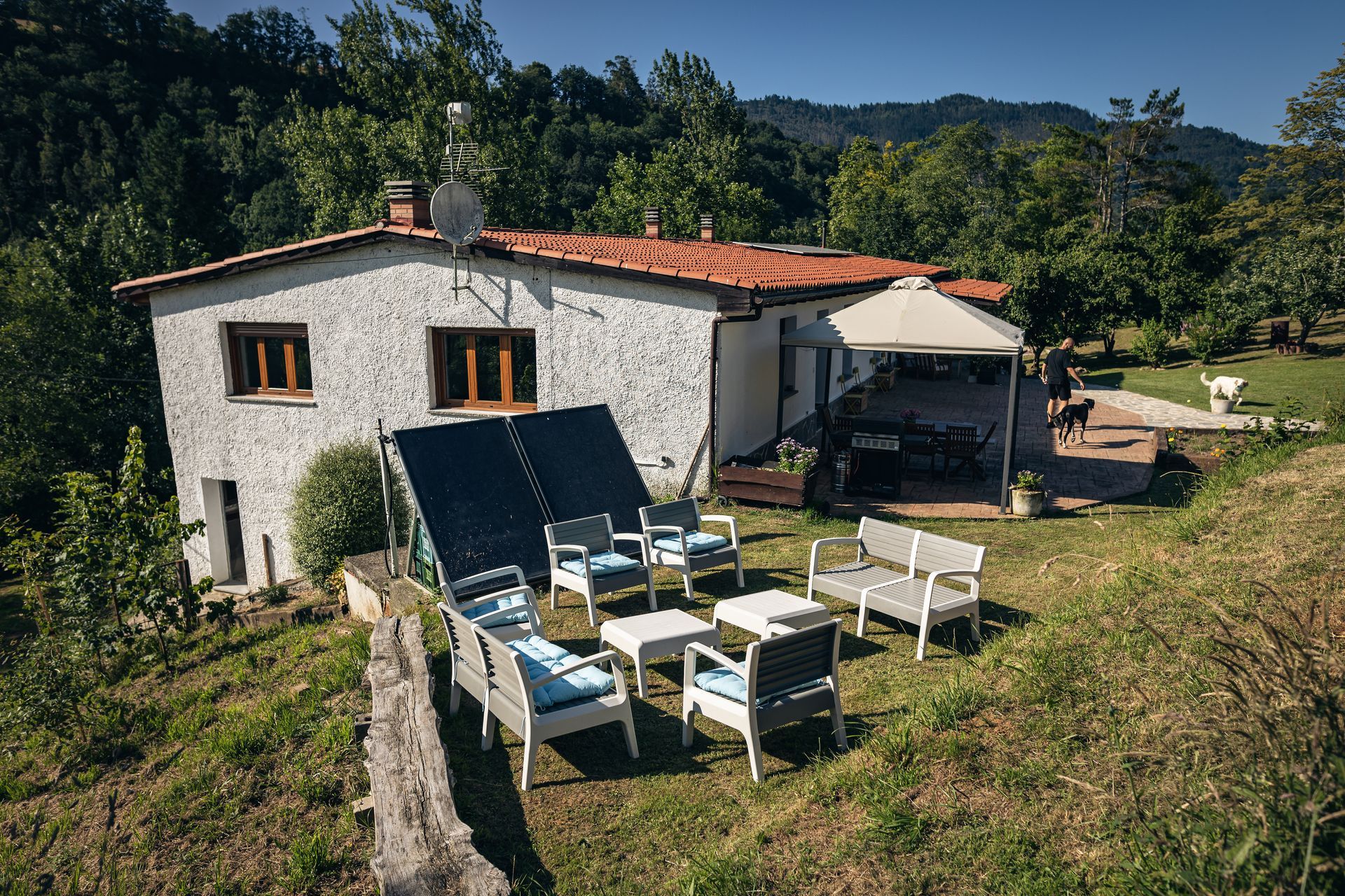 casa rural con jardin