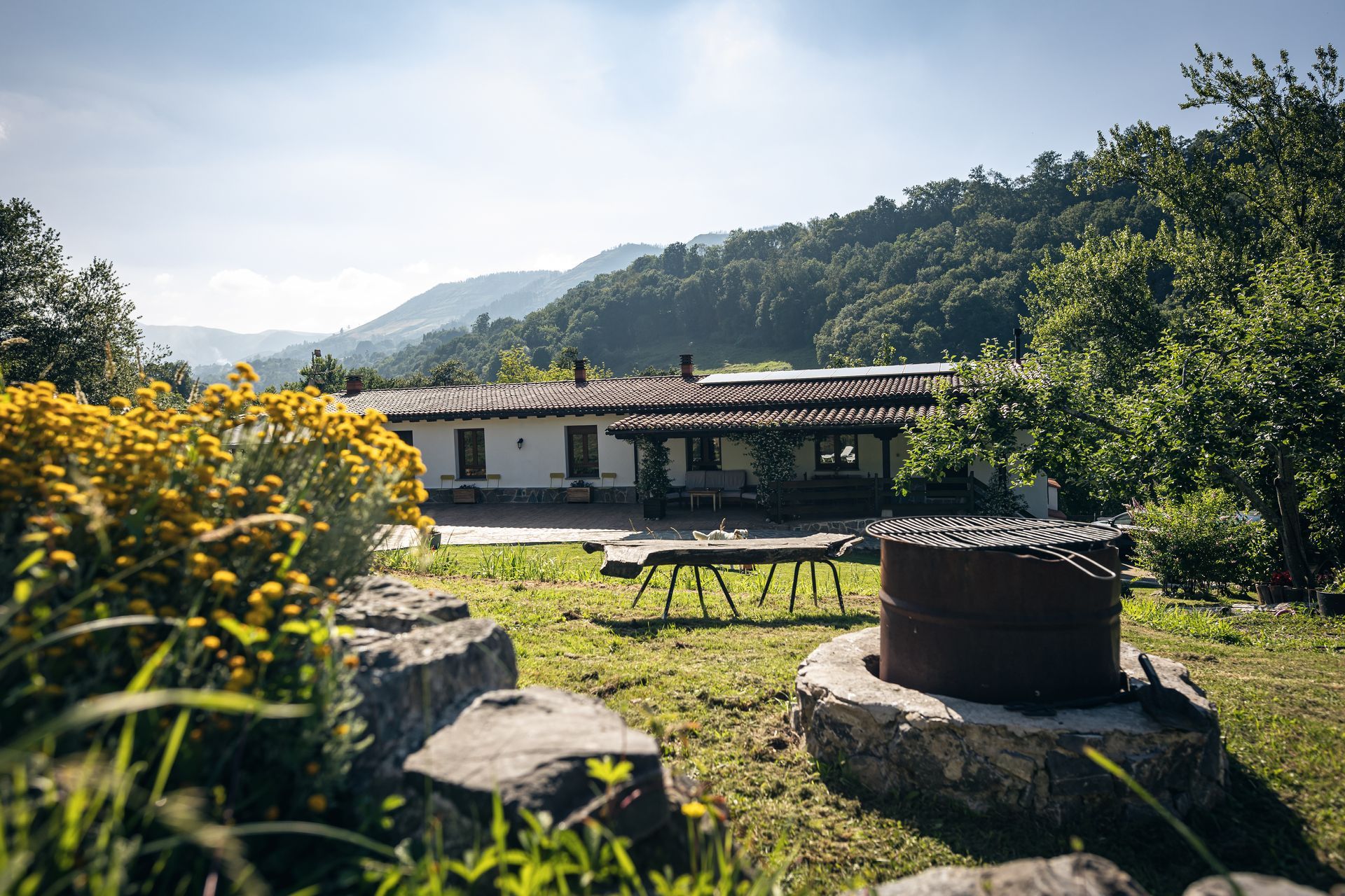 barbacoa jardin banco finca la naguada