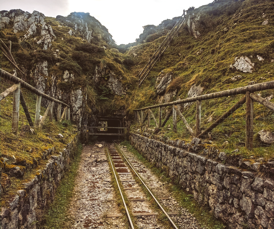Nunca supimos lo que hubo más allá del túnel. Lo único que pudimos hacer fue seguir recordando el Por Qué queríamos seguir avanzando.