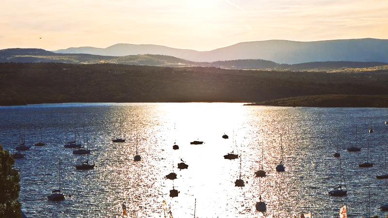 Cervera de Buitrago y el embalse de El Atazar