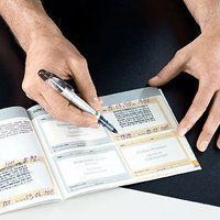 Nos techniciens sont formés aux nouvelles technologies Technicien formé