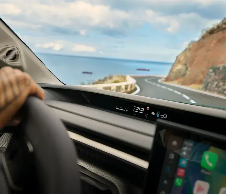 320 Km d'autonomie : Idéal pour votre trajet quotidiens Photos Face Arrière Citroën ë-C3