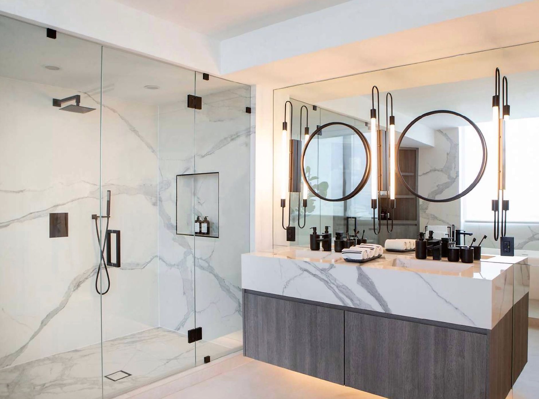 diseño baño apartamento lujo