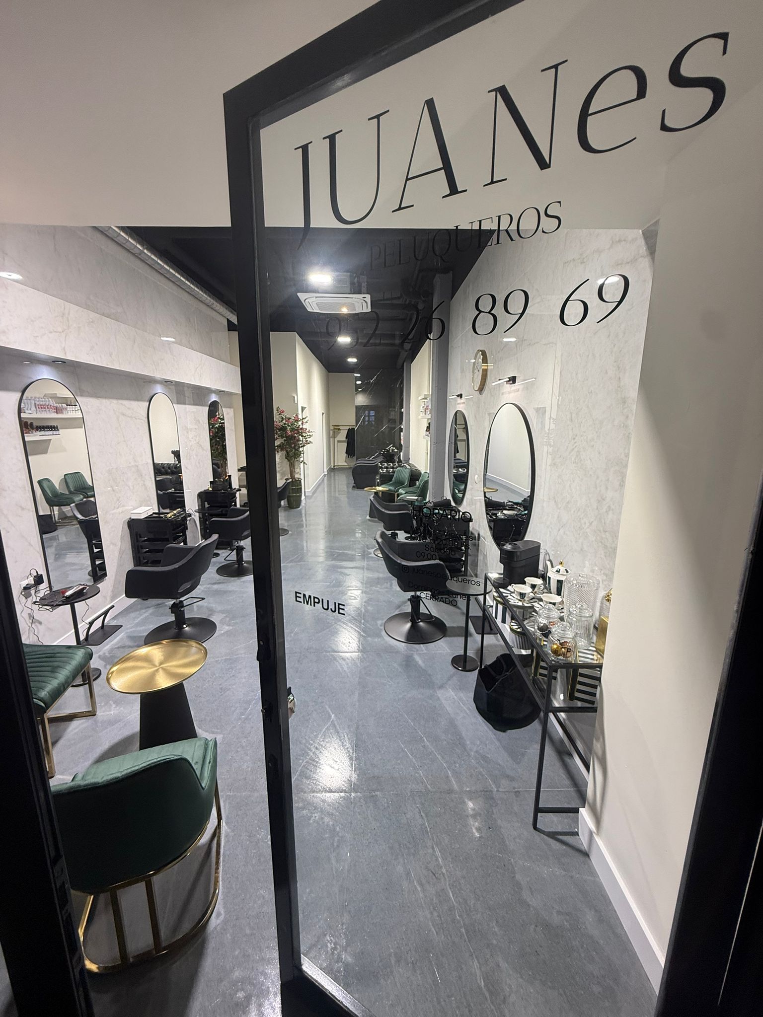 Reforma integra local comercial