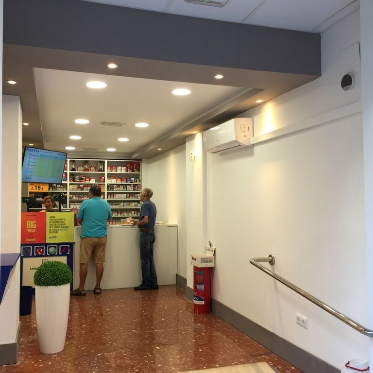 locales comerciales estancos