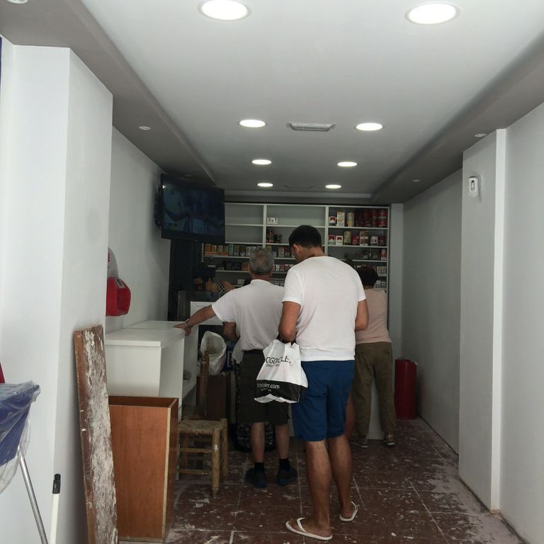 locales comerciales estancos