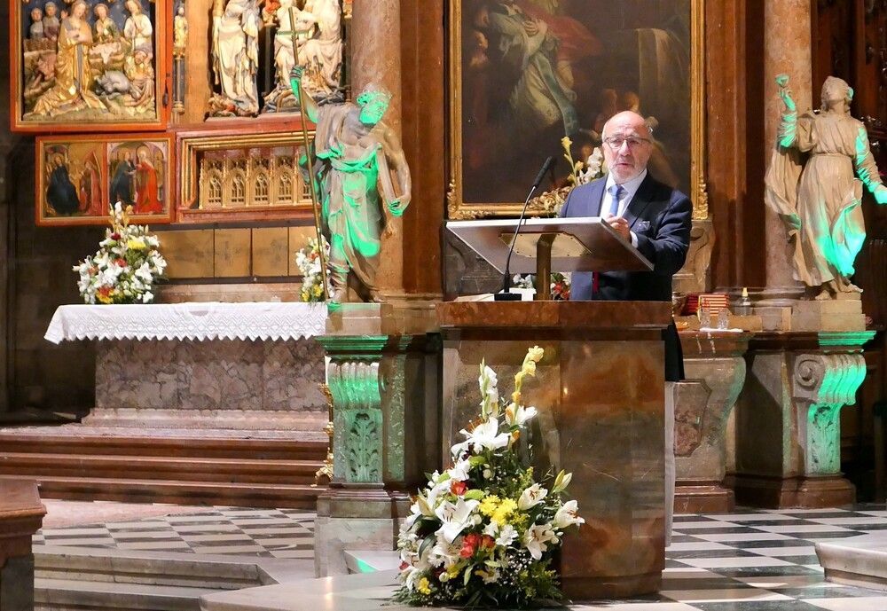 Prof. H. Resch Stefansdom Wien Prof. H. Resch, Festgottesdienst Stefansdom Wien am 18.09.2025