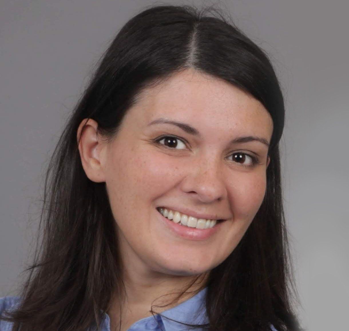 Diplom-Biologin Manuela Heinen vom ToLinO Kinderlabor in Bedburg