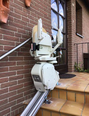 Innolift Treppenlift Acorn 130 Outdoor
