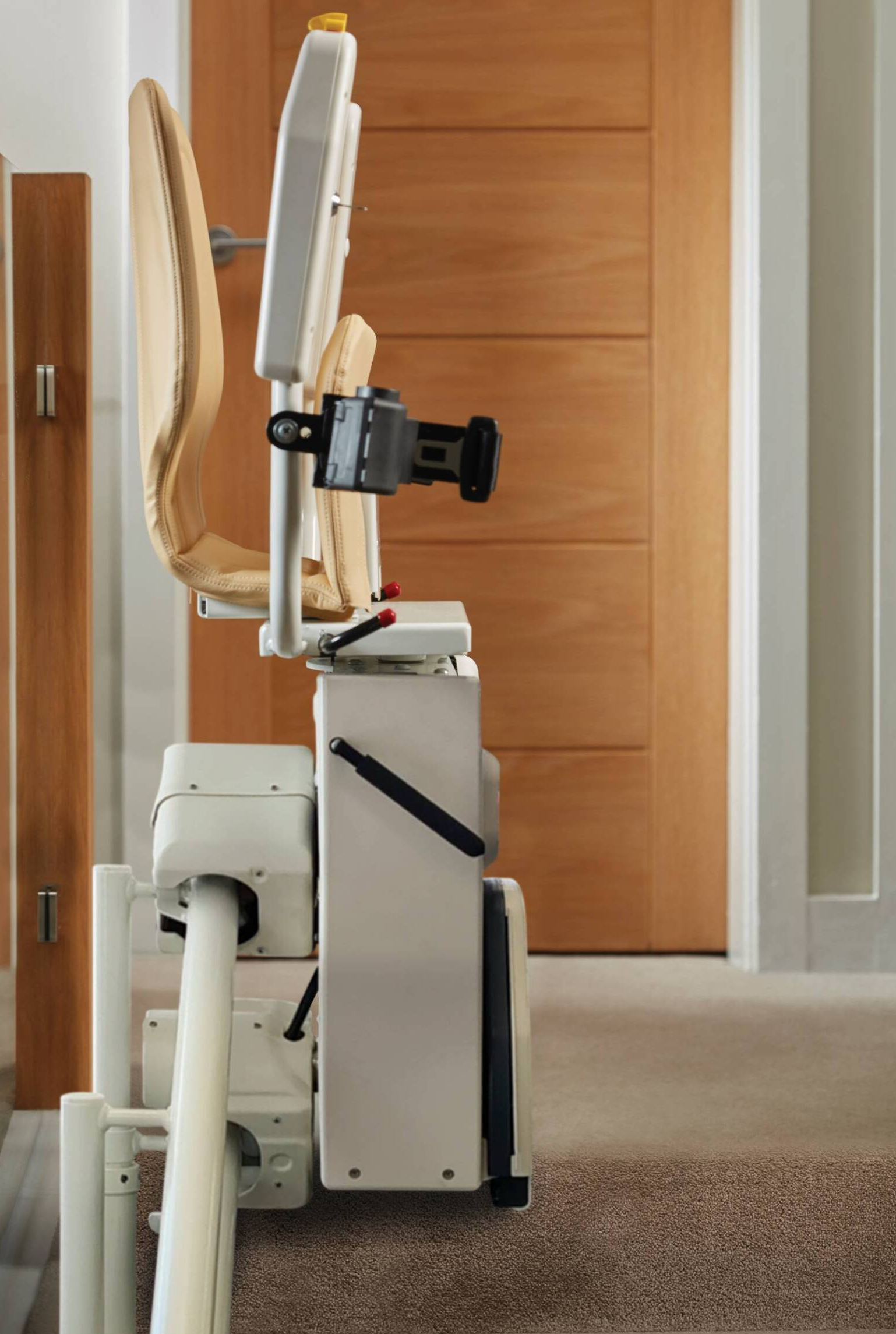 Innolift Treppenlift Bespoke Infinity 2 Innolift Treppenlift Bespoke Infinity 2