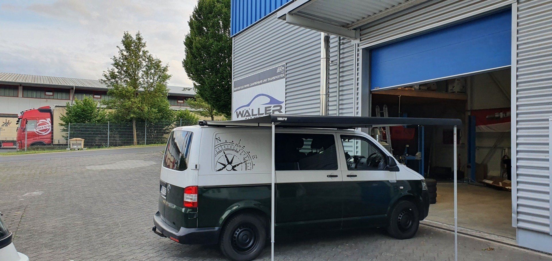 Der Wäller Car Service in Dreikirchen erledigt Ihre Zubehörmontagen am Camper zuverlässig