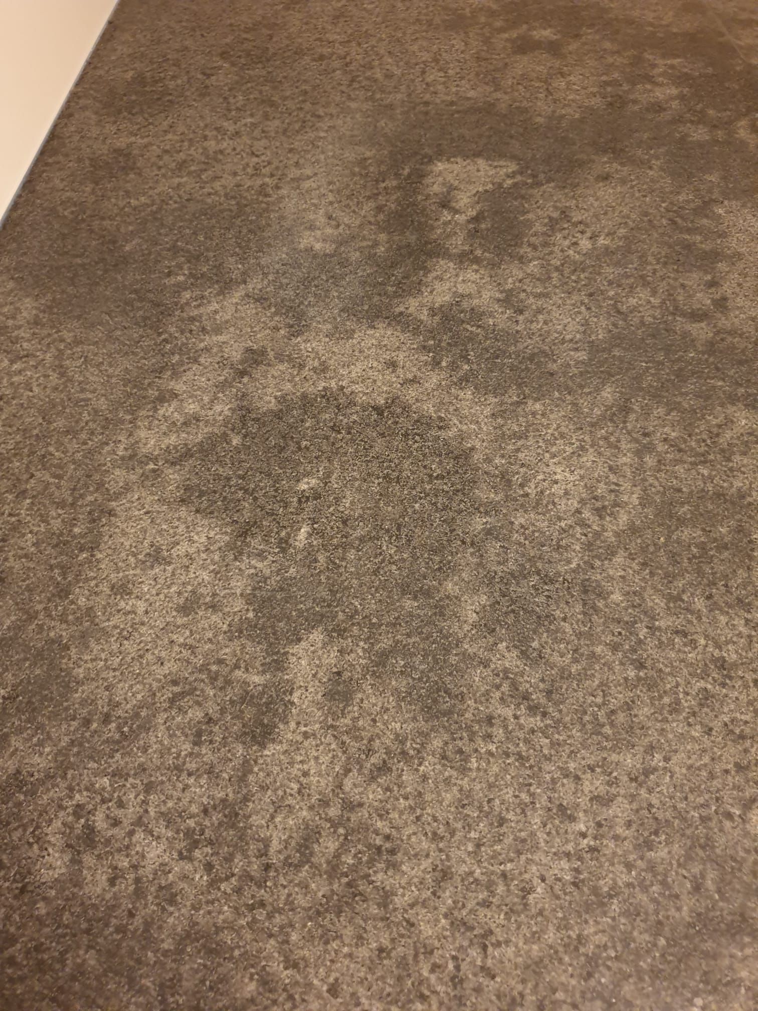 Erleben Sie die Nobilia Küche in 64859 Eppertshausen – eine perfekte Kombination aus Design und Funktionalität. Mit ihrer einzigartigen Ästhetik und durchdachten Details wie dem freistehenden Kühlschrank wird Ihre Küche zum Mittelpunkt Ihres Zuhauses, in dem Kochen und Genießen zu einem unvergesslichen Erlebnis werden.