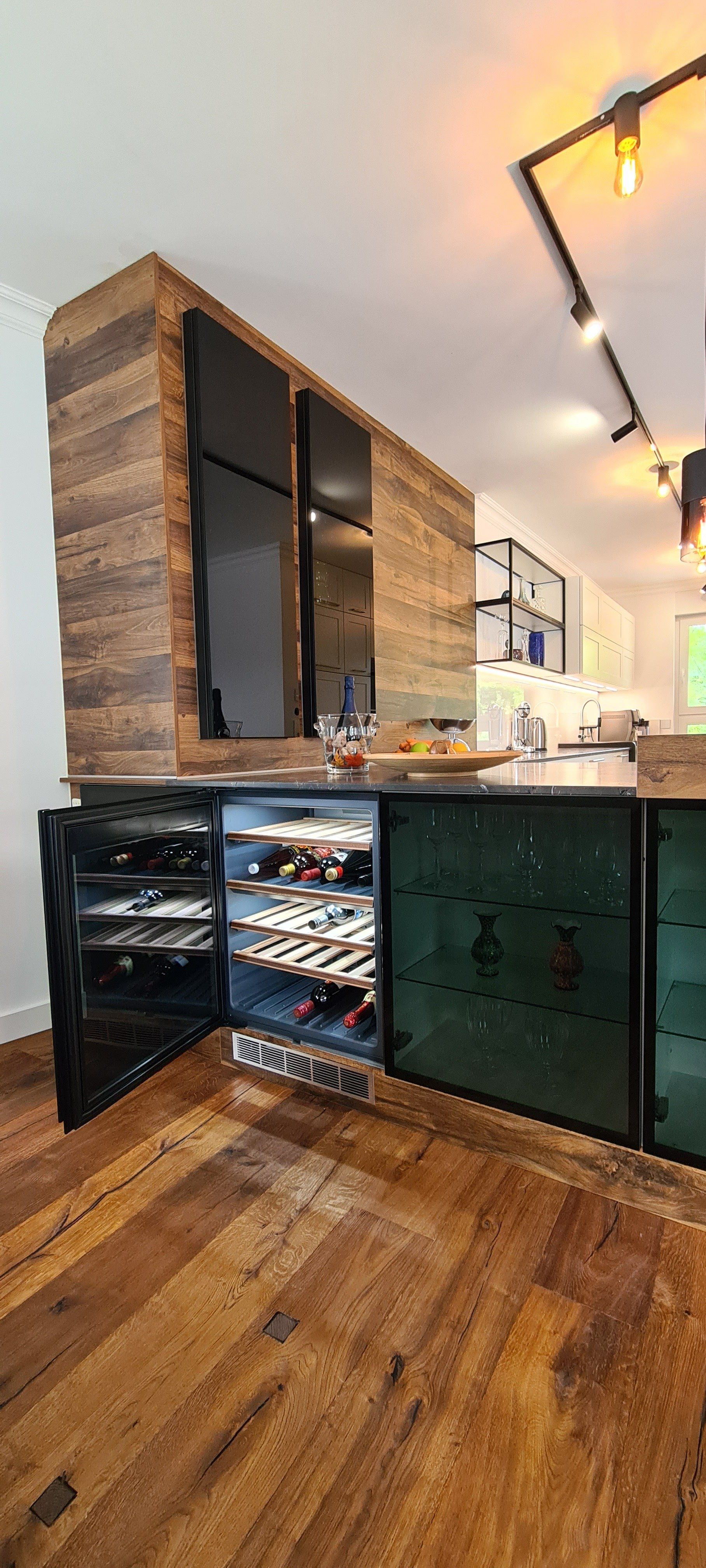 Smeg Weinkühlschrank in Dietzenbach. Küchenstudio