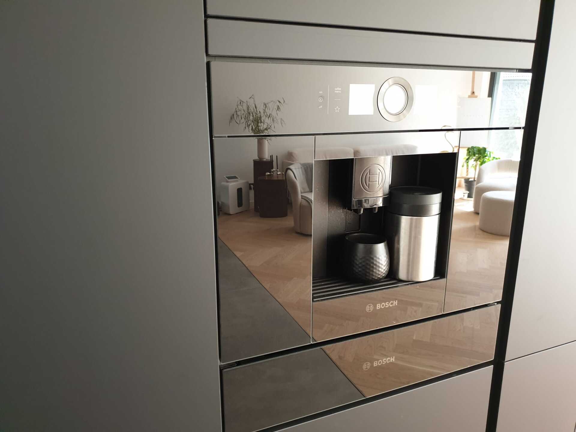 Bosch Einbau Kaffeeautomat design in der Küche Kaffeevollautomat Küche Küchendesign clean Grifflos